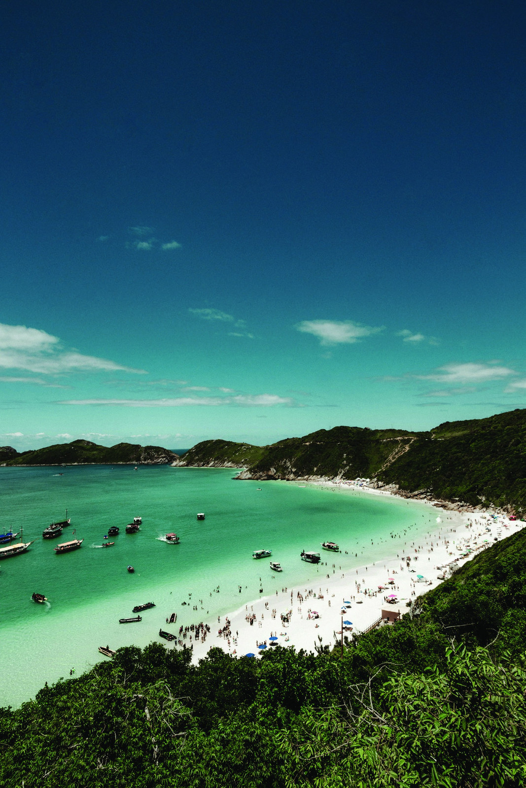 Türkisfarbene Bucht in Brasilien — Beach-Location für Fashion Shootings
